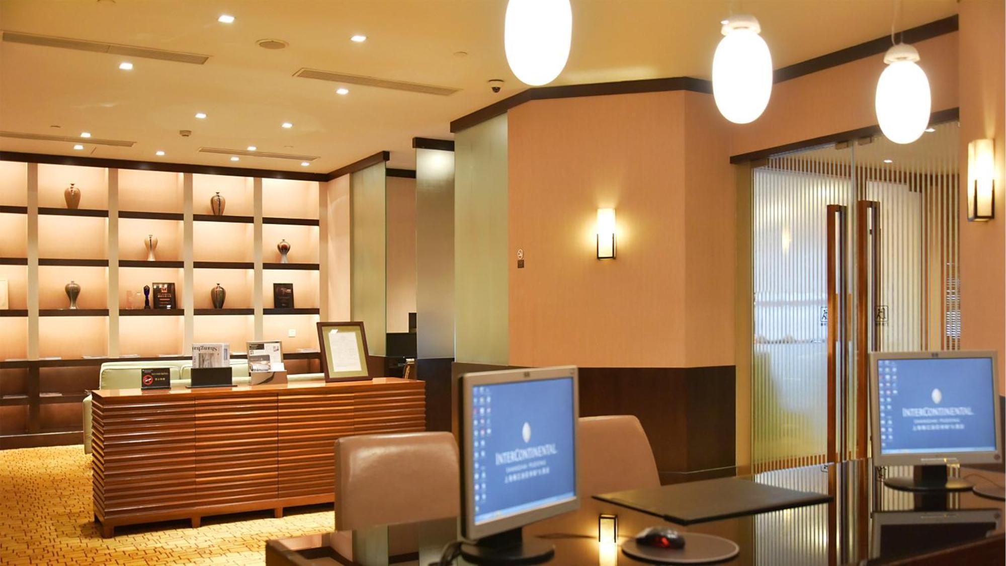 Intercontinental Shanghai Pudong By Ihg Eksteriør bilde